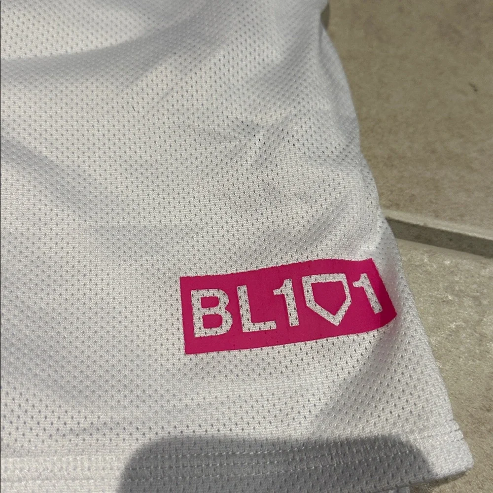 Baseball Lifestyle 101 Boys Shorts sold as lot of 2. Great Condition sz Large - Picture 6 of 7